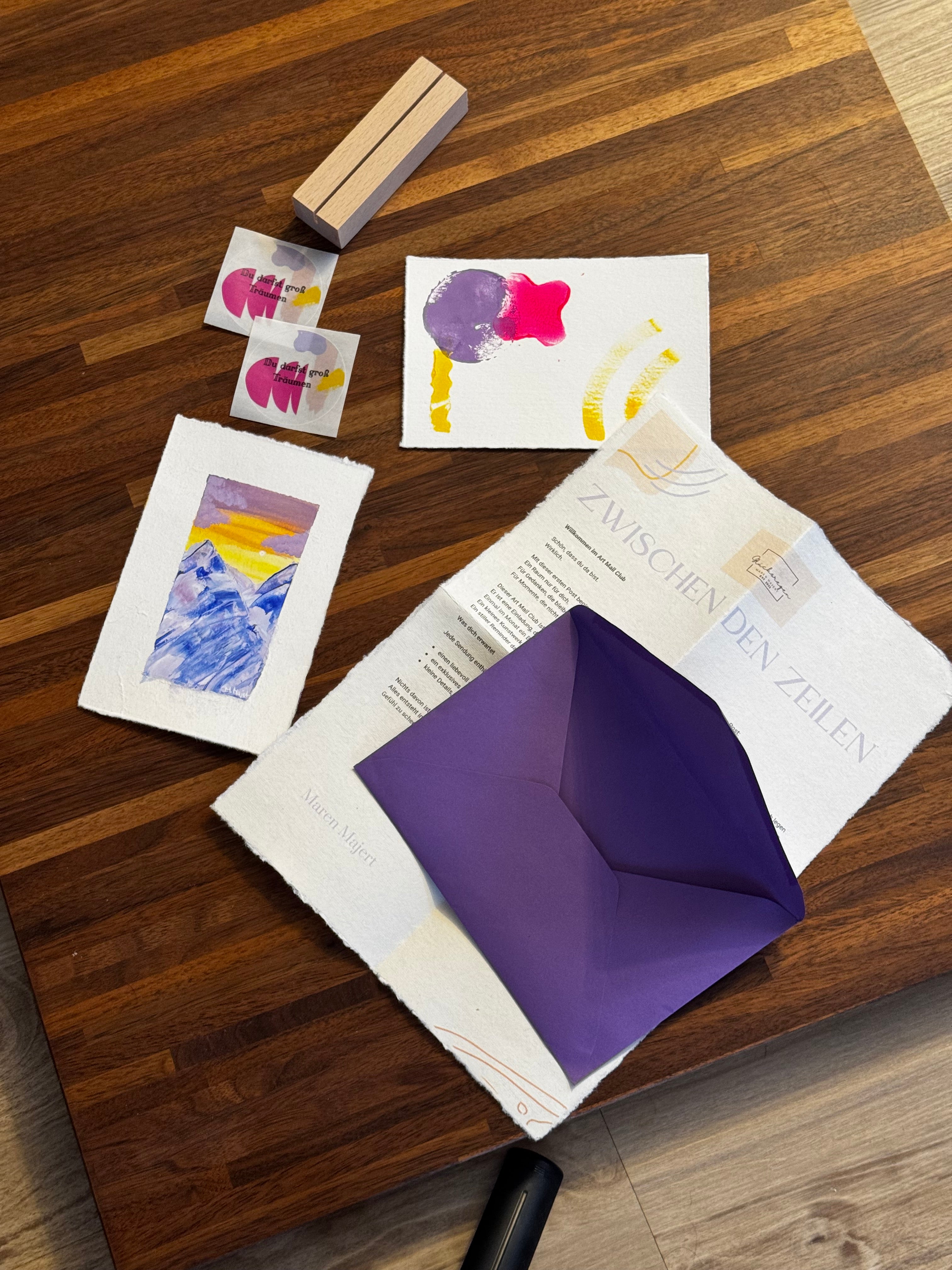 Zwischen den Zeilen- Art Mailing Club